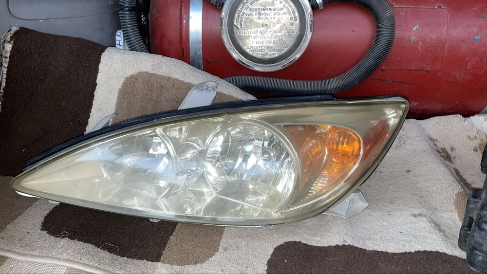 Автозапчаст фар  для тайота камри