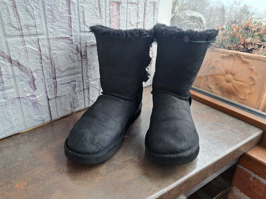 дамски ботуши,зимни обувки,боти,апрески,UGG номер38