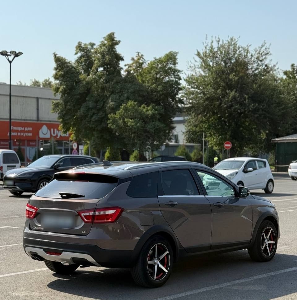 LADA VESTA Cross  год 2019 декабрь  пробег 62.000
 Год выпуска - 2019