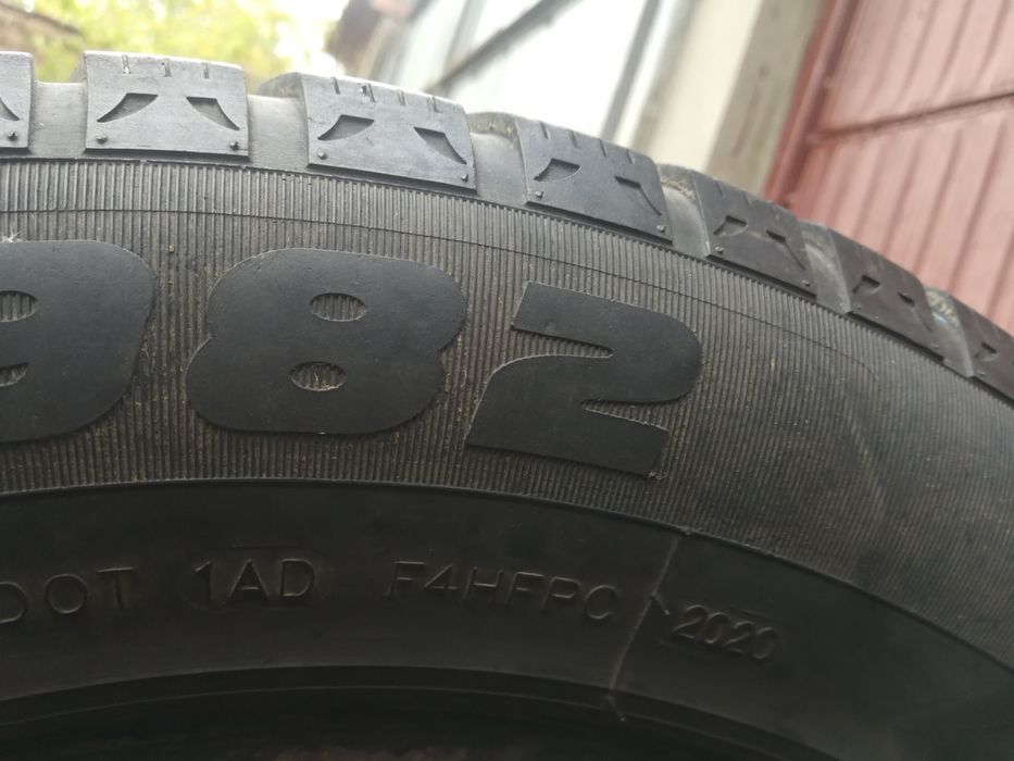 Зимни гуми много запазени!