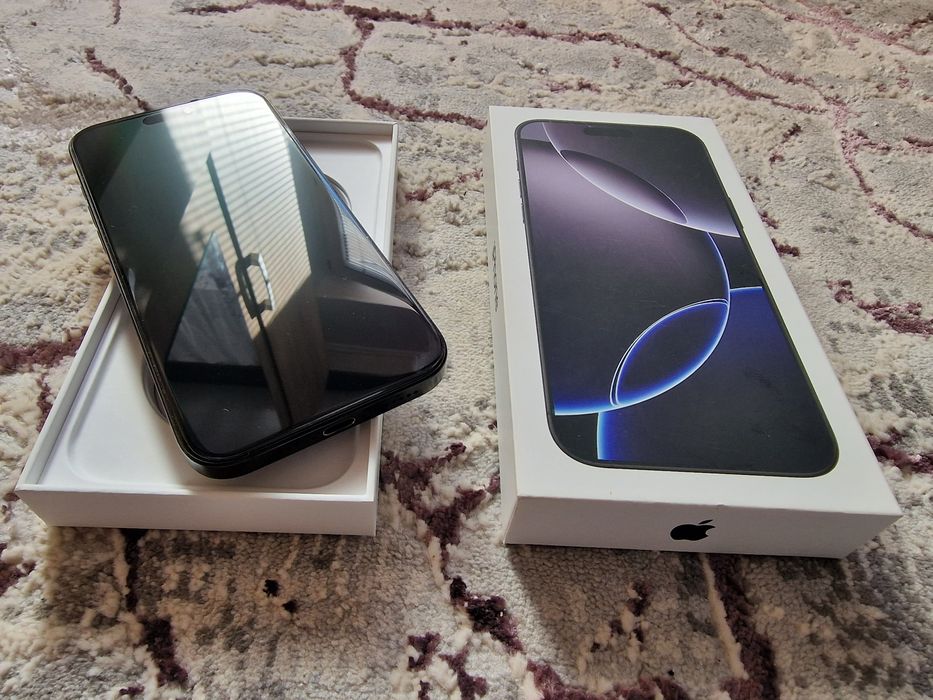 Vand IPHONE 16 PRO MAX 512GB impecabil, full box