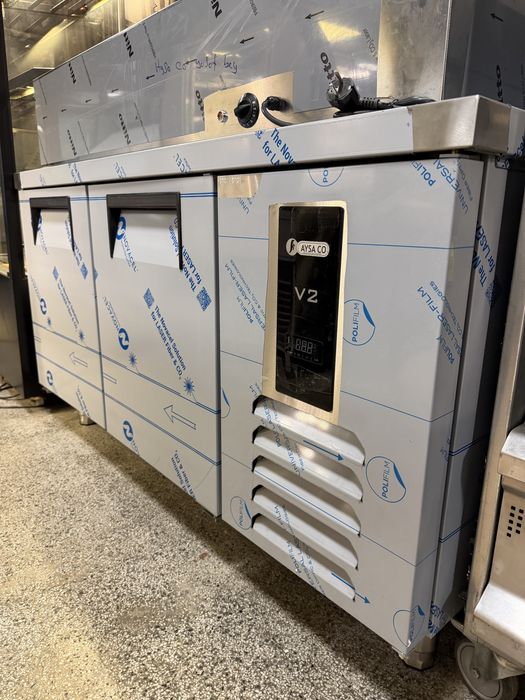 Хладилна работна маса