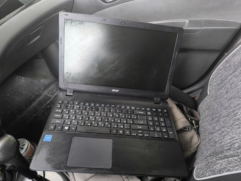 Notebook Acer sotiladi 8/256 GB Intel