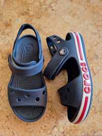 Vând sandale copii Crocs C9-25