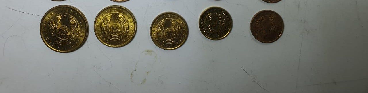 Монеты Казахстана - тийын комплект