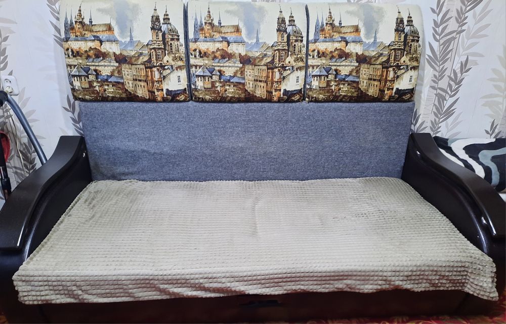 Продается диван б/у