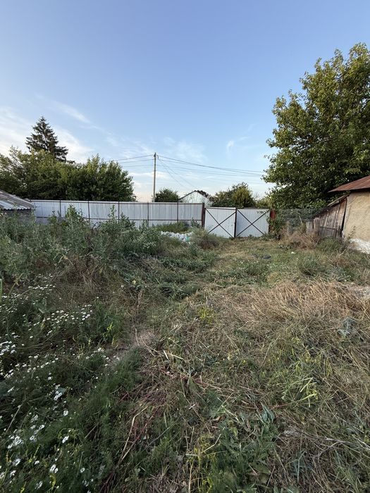 Teren intravilan de vanzare , Vărăști