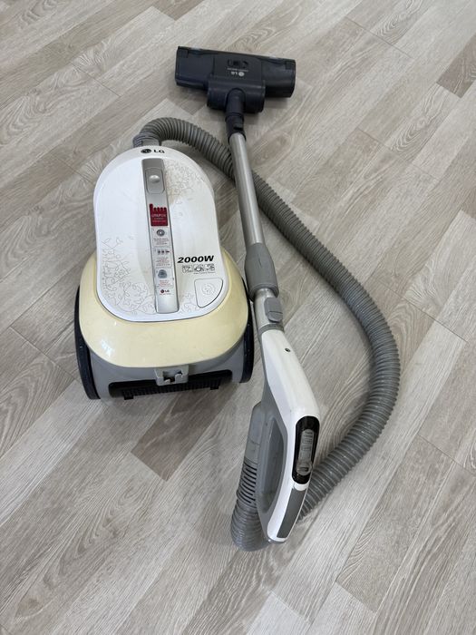 Пылесос LG б/у в хорошем рабочем состоянии