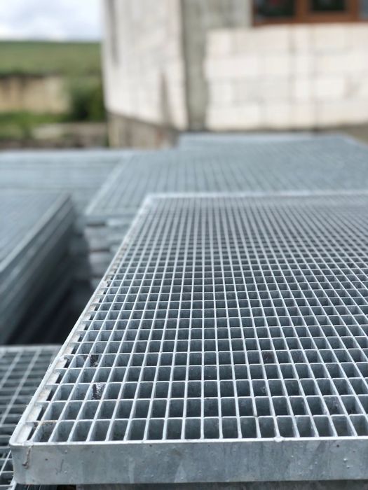 Grătare zincate galvanizate 739×245