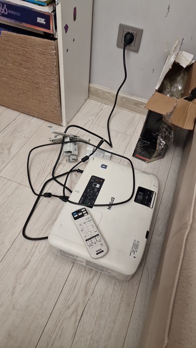 Проектор Epson EB 1925W(подвесной)