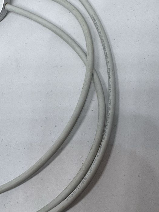 оригинално зарядно за apple watch A2515   9 , 8 , 7 , 6 , 5 , 4,3,2,1