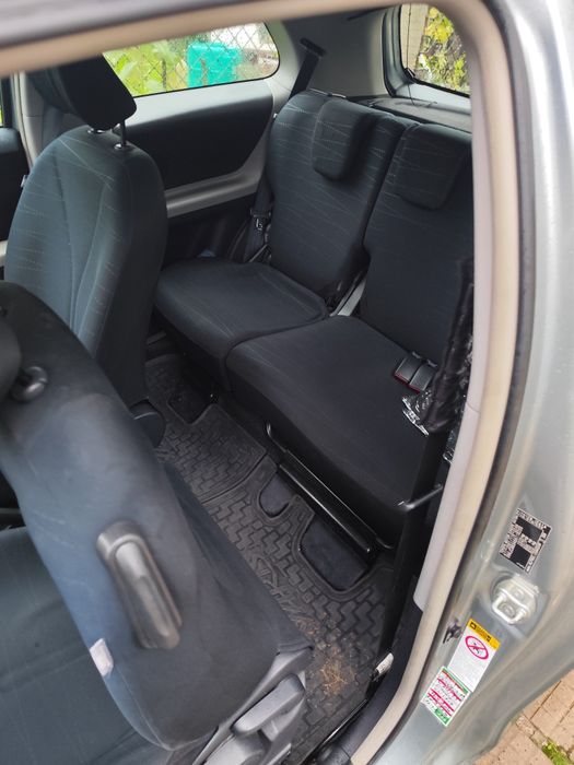 Toyota Yaris 1.4d4d 90кс перфектна