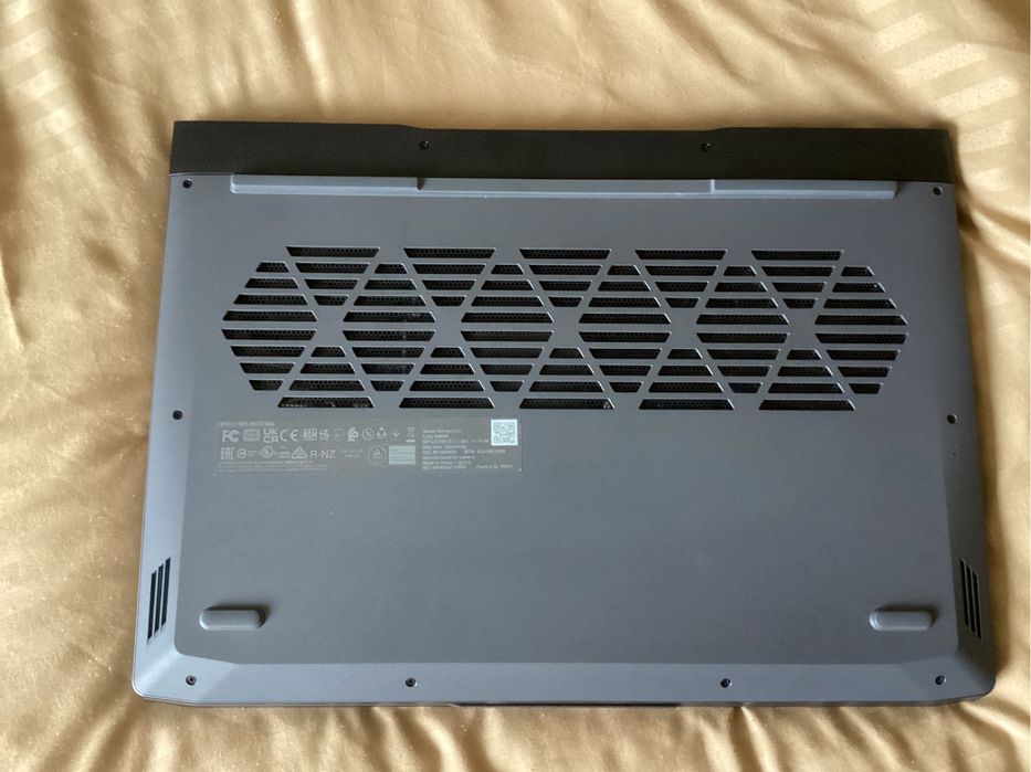 Лаптоп Lenovo LOQ 15IRH8