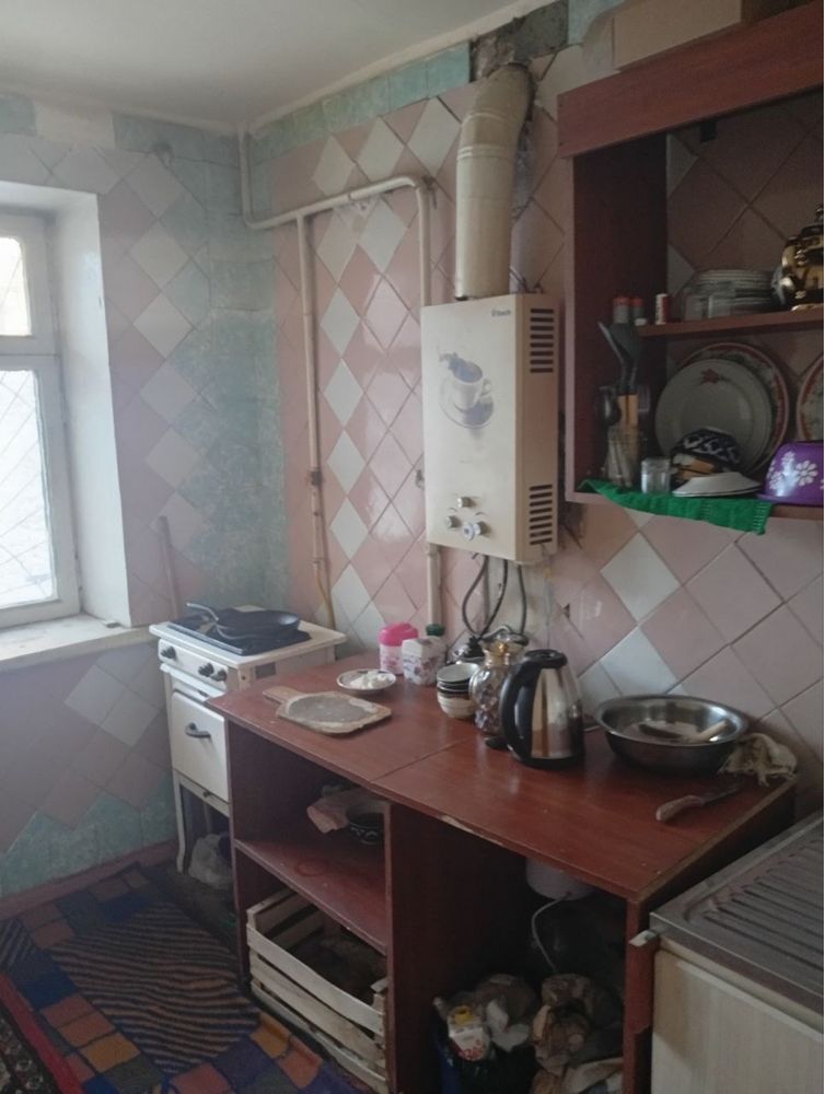 Мирзо удугбек туманида 1 хона квартира сотилади