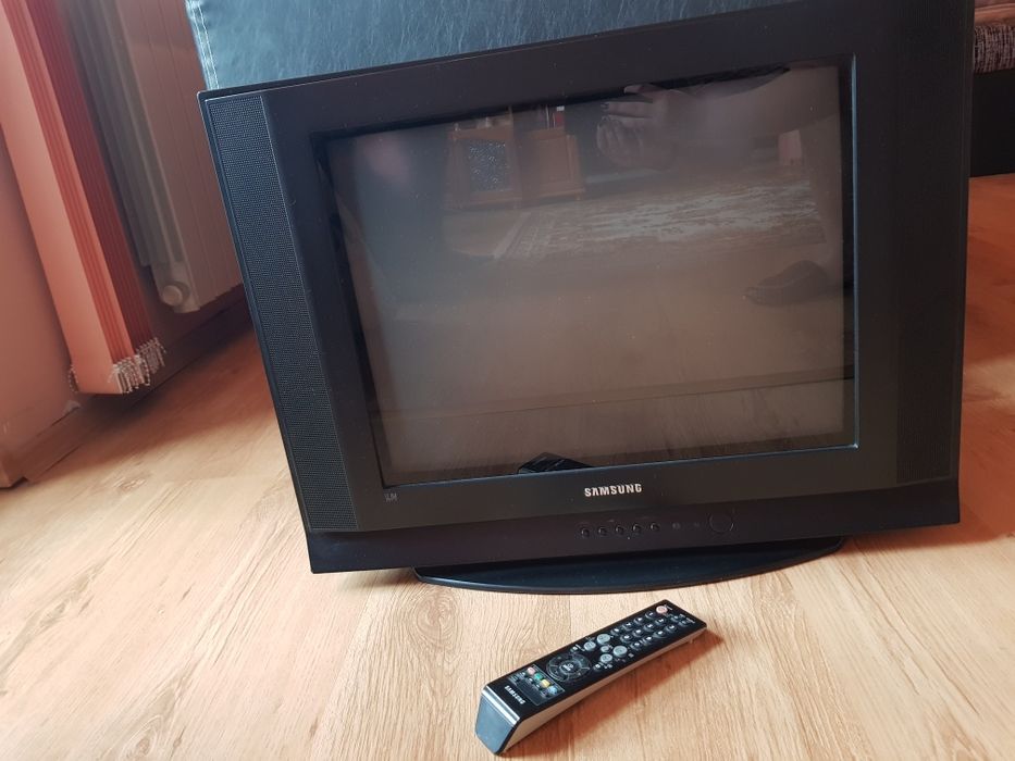Телевизор SAMSUNG с кинескоп - цветен, 21 инча