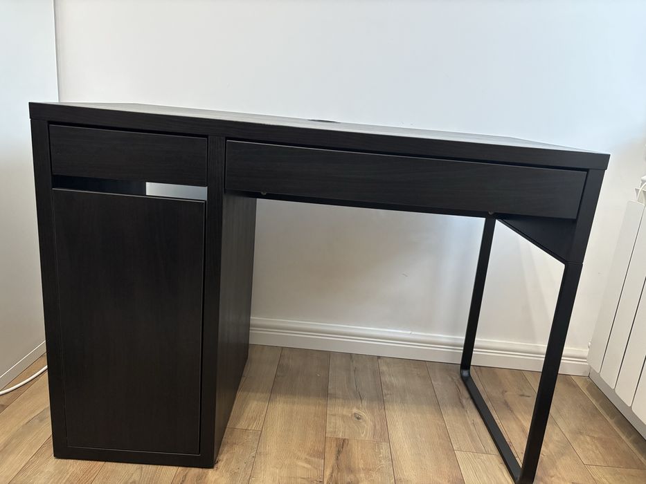 Birou IKEA Micke negru-maro