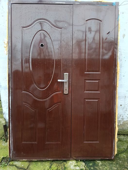 Блиндирани врати