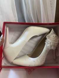 Туфли белые свадебные 40