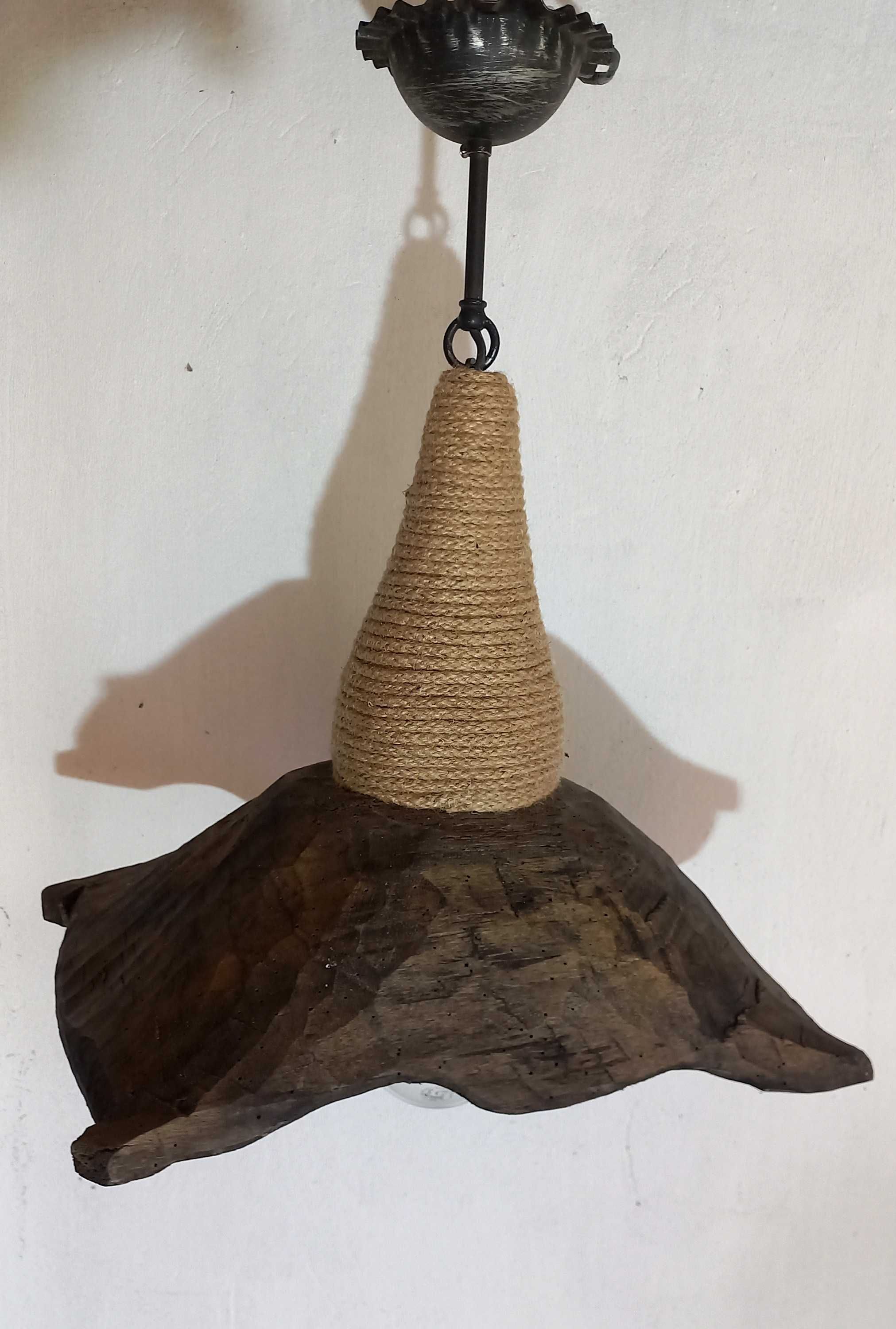 Ръчно изработена винтидж дизайнерска дървена лампа "КОШЕР"
