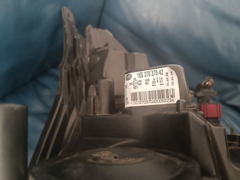 Опел Астра Н фар Opel Astra