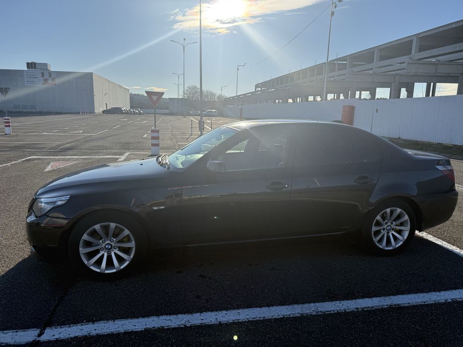 BMW Seria 5 E60 520d Facelift Negru