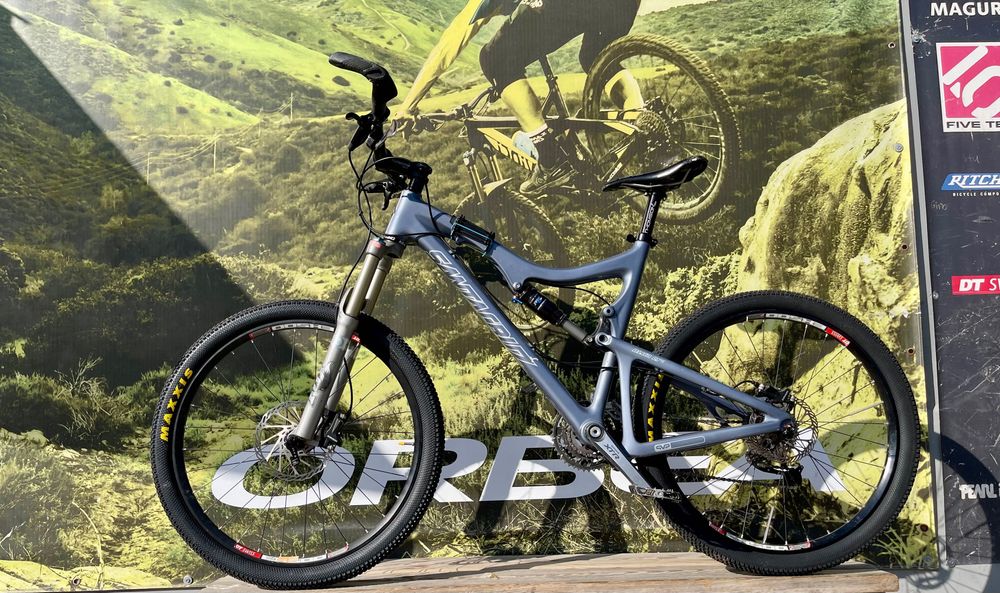 SАNTA CRUZ BLUR LT CARBON  . Планински карбонов велосипед. Спешно.