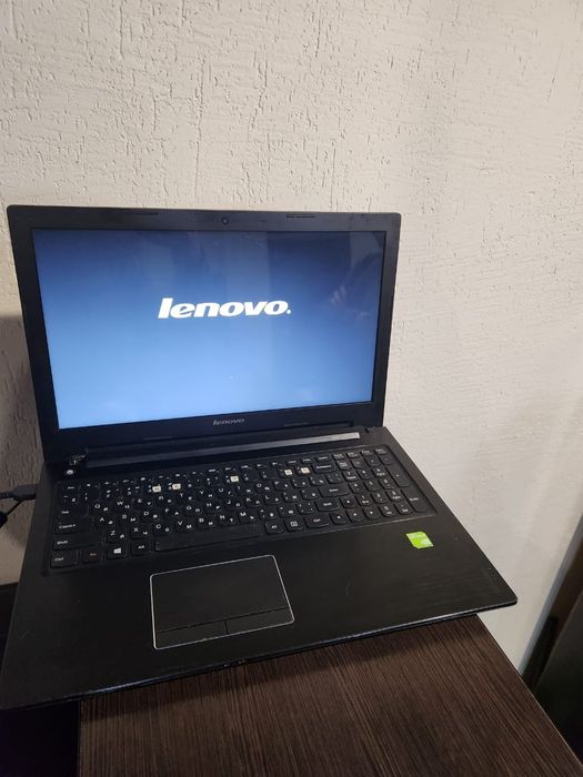 Продам ноутбук lenovo core i5 сумка мышка в комплекте