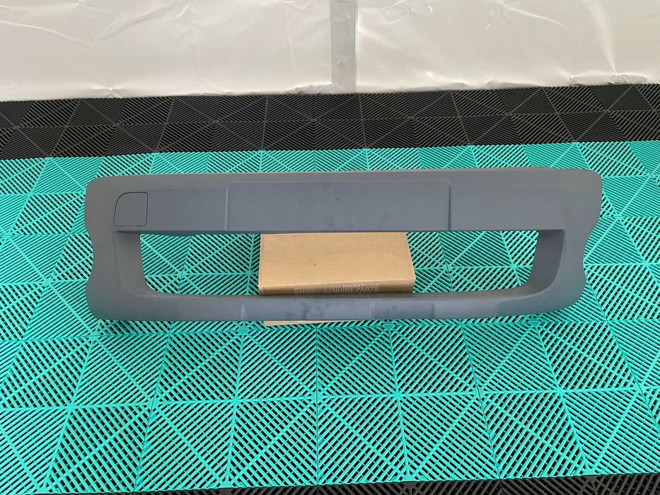 Ornament spoiler bara fata Kangoo 2 2007-2020 nou original Renault