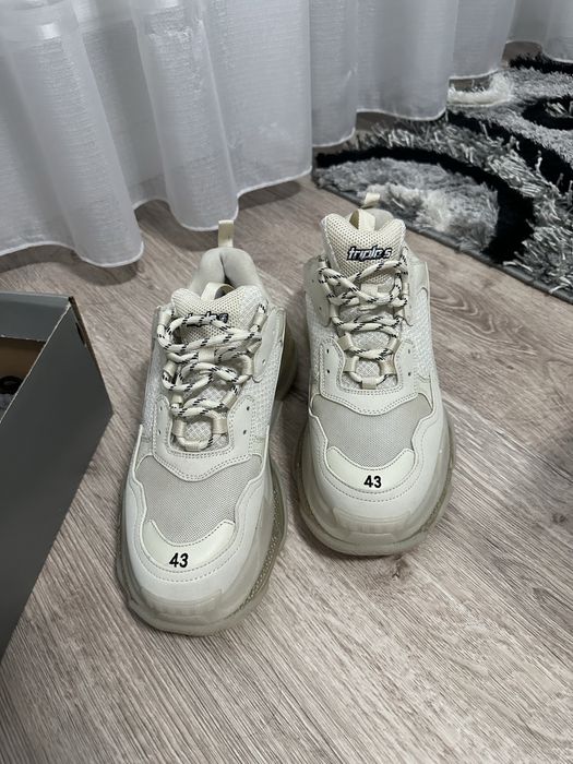 Vand balenciaga Triple S