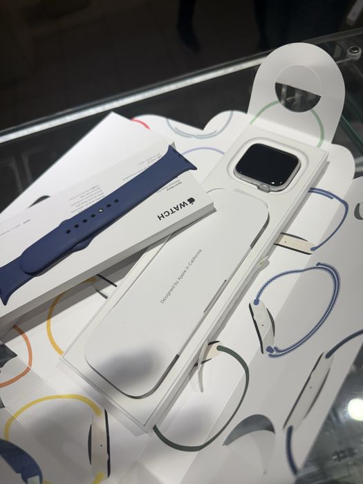 Apple watch SE 44 mm 2024 новый