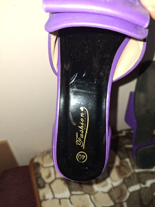 Papuci dama superbi 40