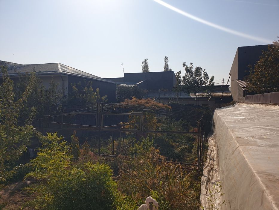 Uy sotiladi ToshMi postidan 3 km