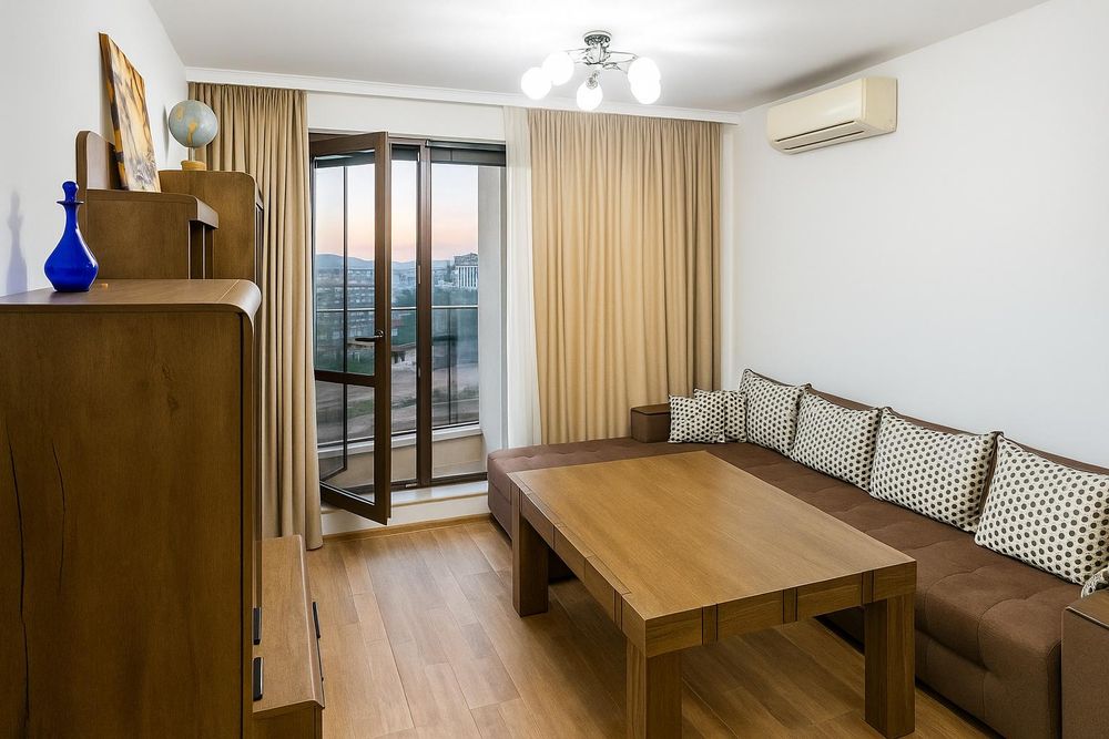 Двустаен апартамент в жк. Христо Смирненски