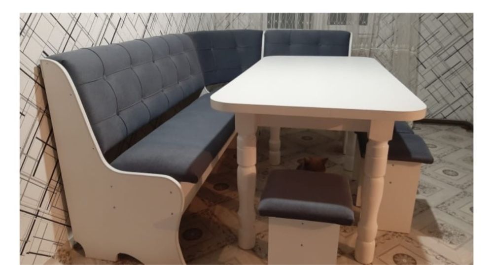 Кухонный уголок