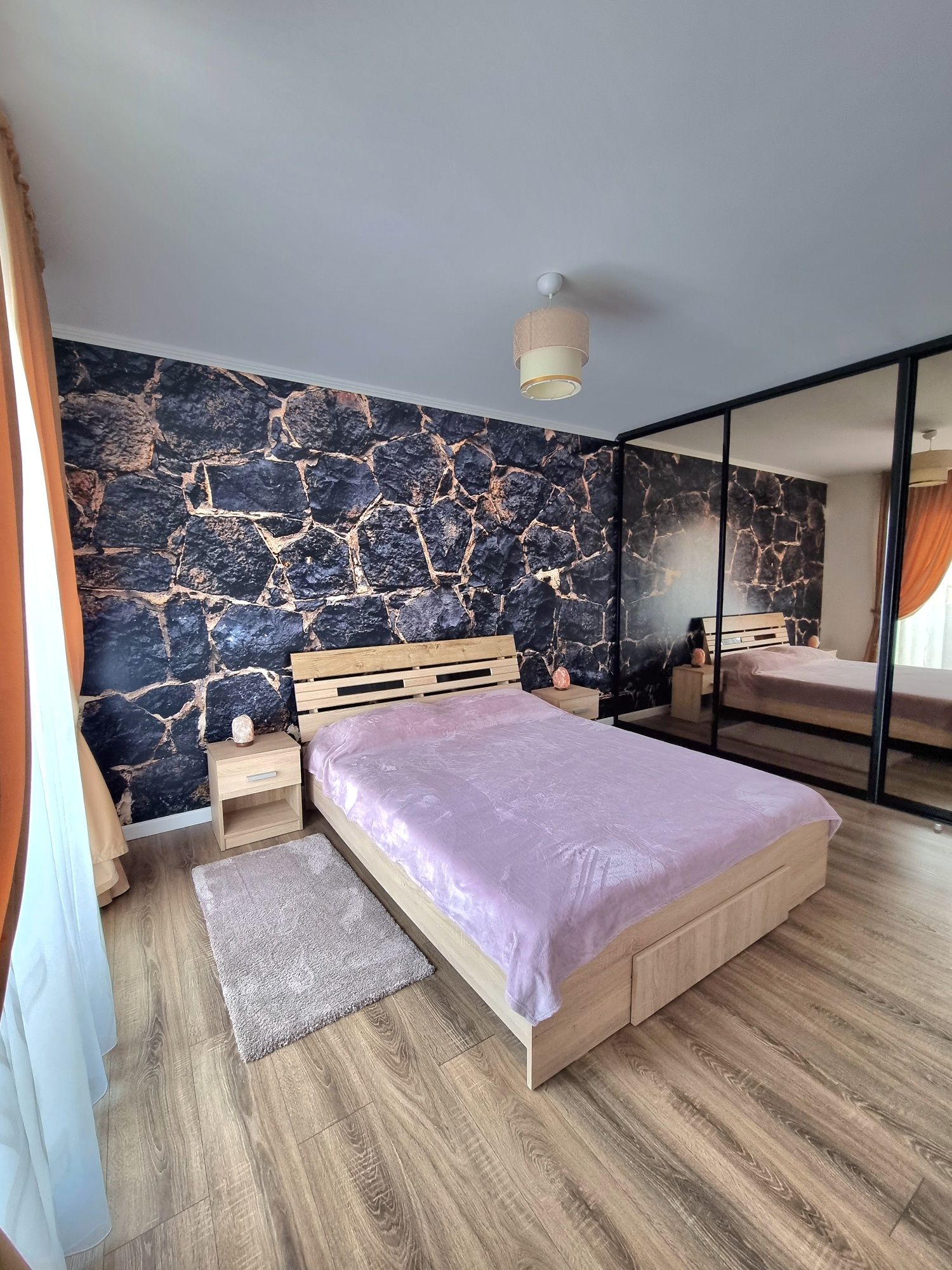 Apartament 3 camere pentru  Untold