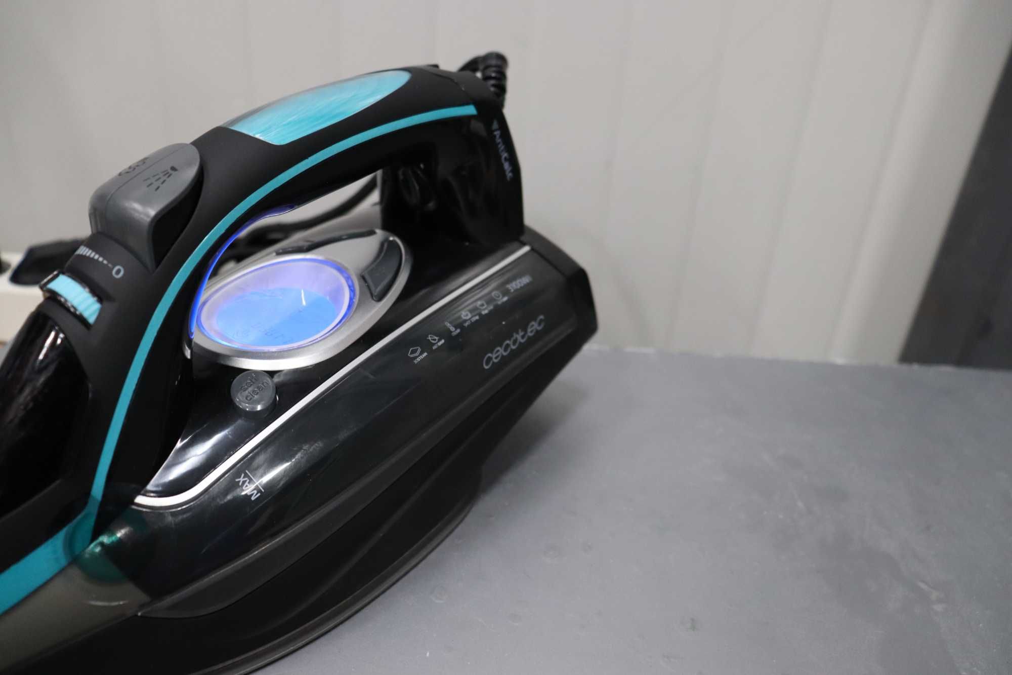 Парна ютия Cecotec 3D ForceAnodized 750 Smart. 3100W, LCD екран