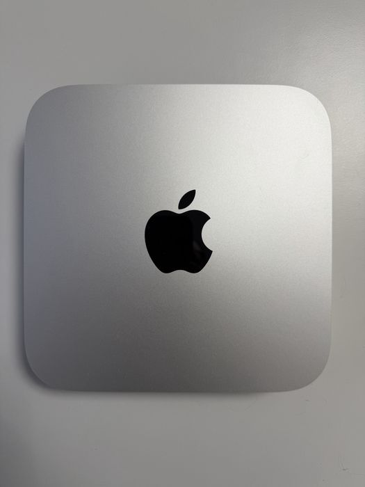 Mac mini M1 cu 16GB ram si 512 GB hard disk