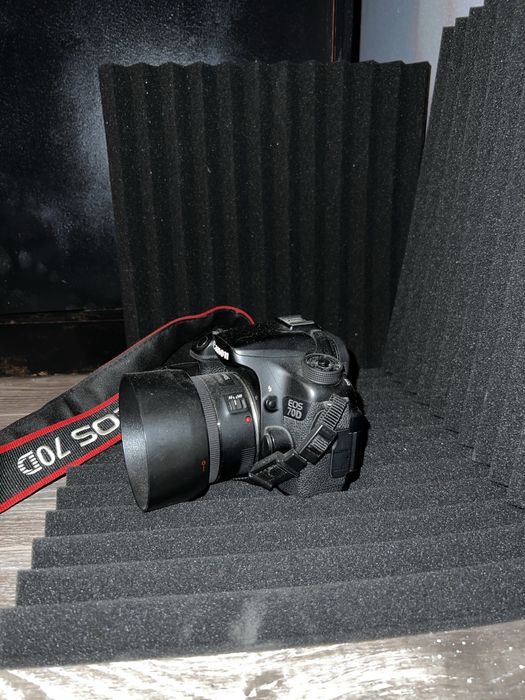 Canon 70D + Obiectiv Canon 50mm – set perfect pentru foto & video!