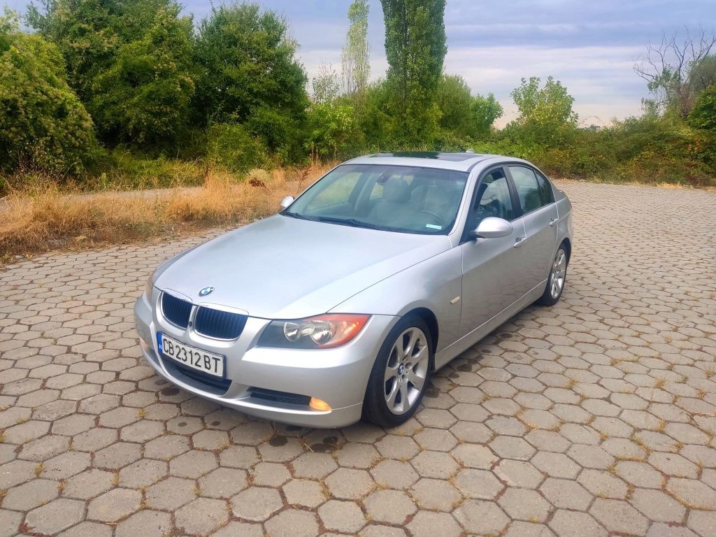 BMW E90 328i американска