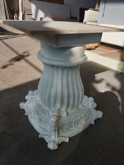 Столни устуни сотилади 4 дона