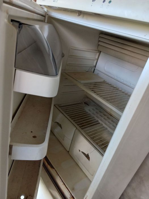 Холодильник сотилади идеальный холатда