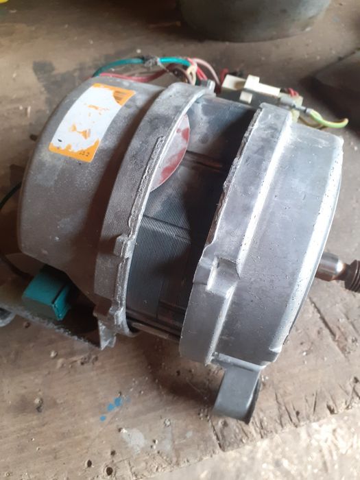 Двигатель от стиралки индезит
