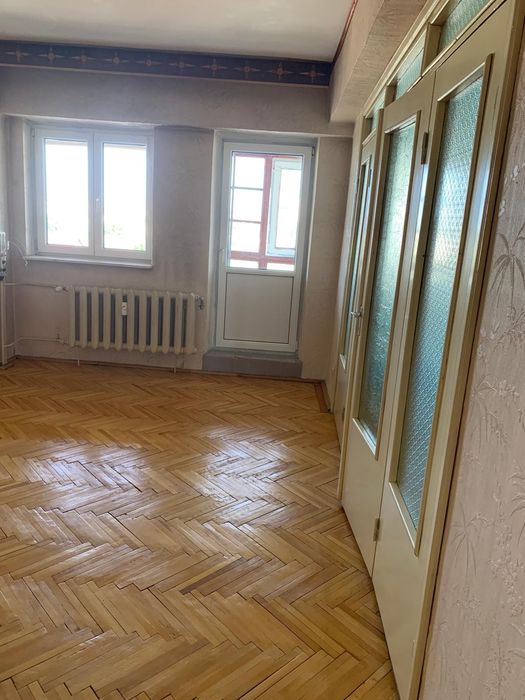 Craiova Ultracentrala  4 decomandate 180000 euro