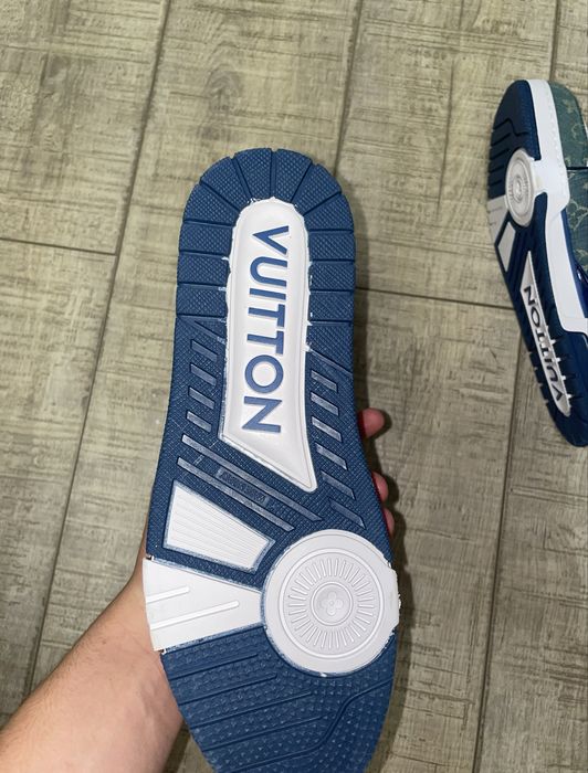 Lv trainer si dior b22