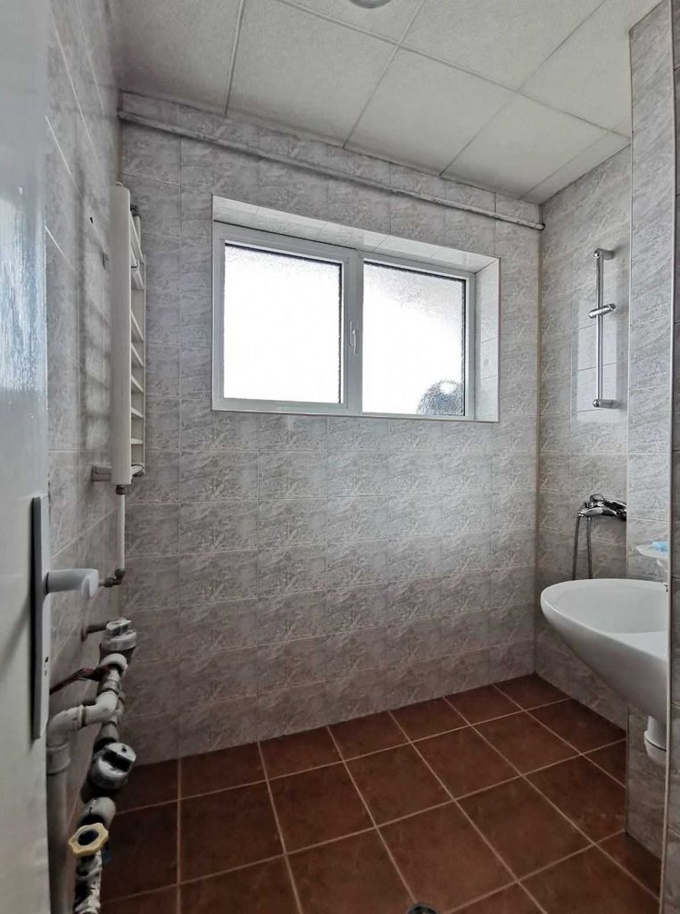 Продава се Тристаен апартамент в Русе, Център - 85 кв.м за 1636 €/кв.м - Снимка #10