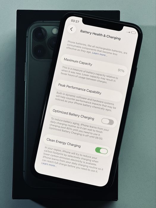 iPhone 11 Pro Green 91% battery