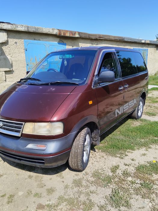 Ниссан Ларго 1996год