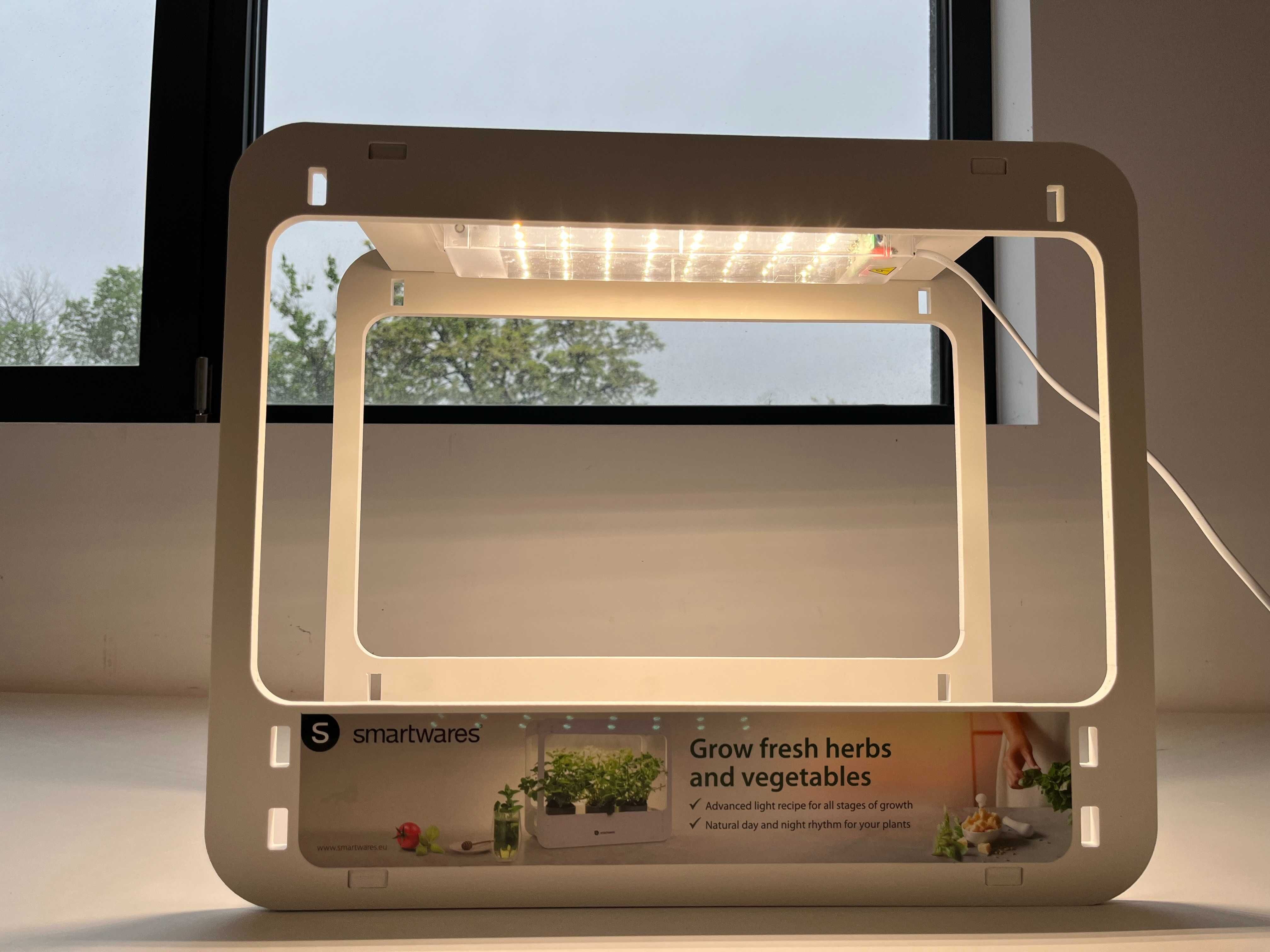 Smartwares Станция с LED светлина за отглеждане на растения 14W