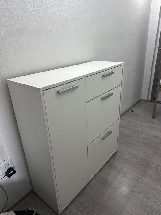 продается тумба для обуви и комод
