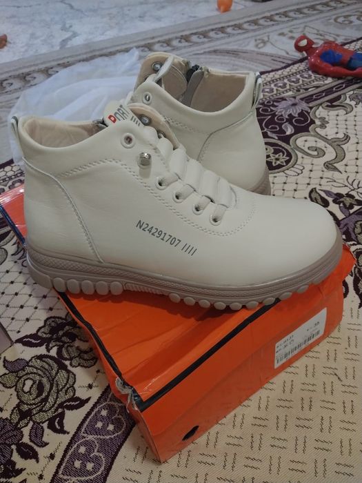 Женские ботинки на осень